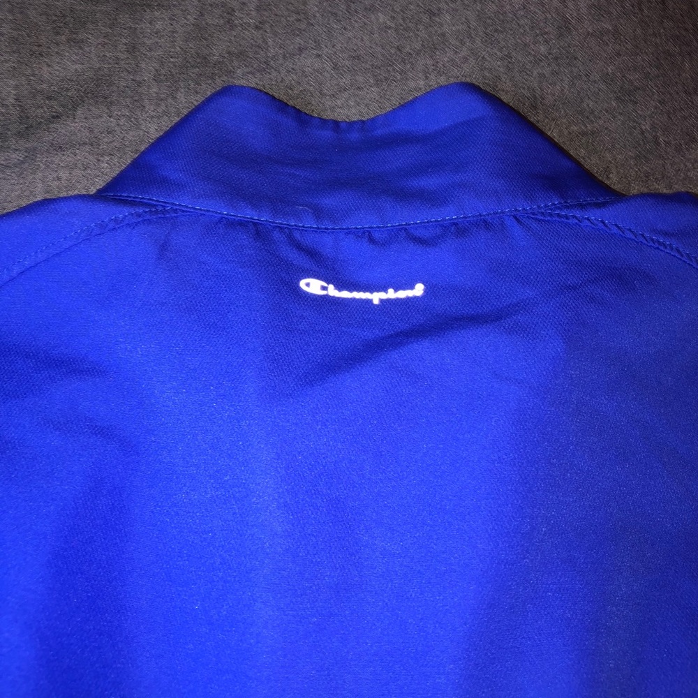 Champion Windbreaker - Picture 7 of 8